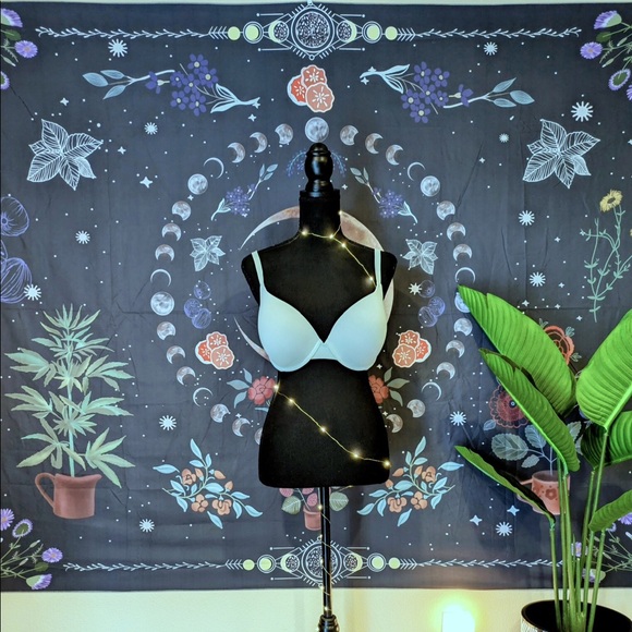 PINK Bra 💕 - Picture 1 of 8